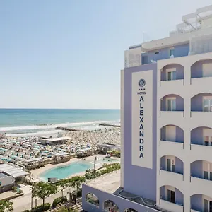 https://hotel-alexandra.emilia-romagnahotels.net