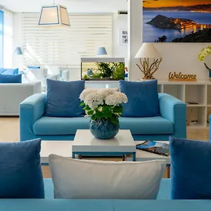 https://hotel-doria-cavi-di-lavagna-16030.hotelitalianriviera.com